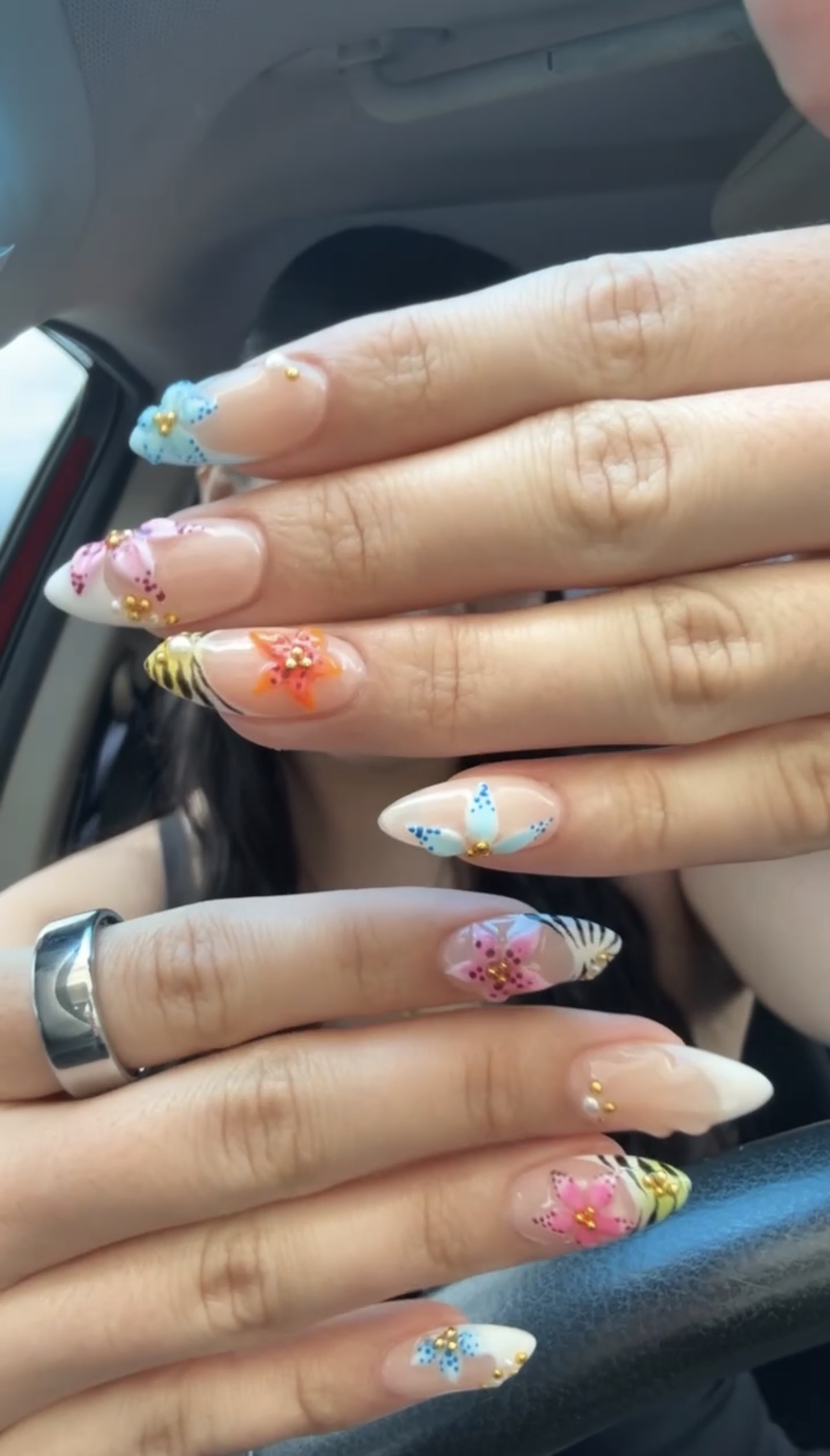 Queen Nails nail photo 3